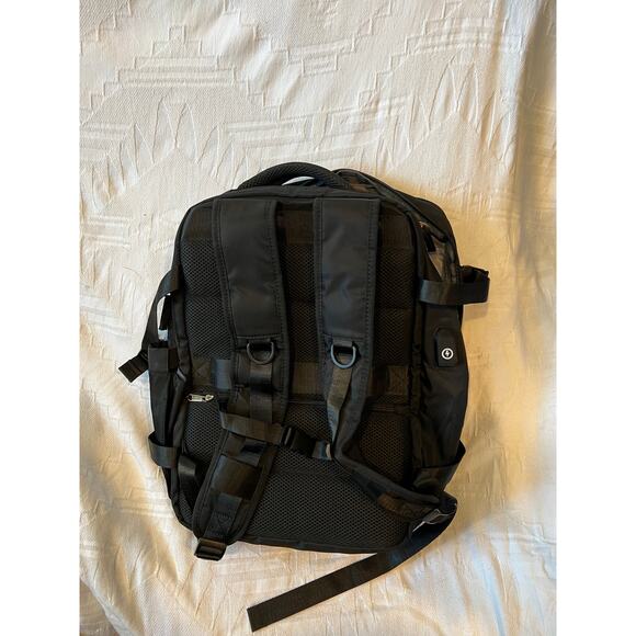 Generic Black Padded Computer Backpack - Picture 5 of 5